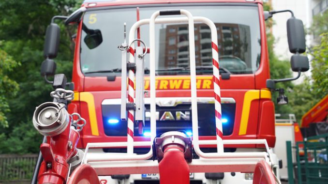 FW Dresden: flächendeckender Stromausfall führt zu erhöhtem Einsatzaufkommen bei Feuerwehr und Rettungsdienst