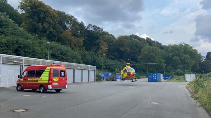 FW-EN: Feuerwehr sichert Landung von einem Rettungshubscharuber - Unfall auf Seeweg