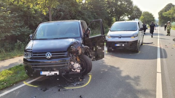 FW Helmstedt: Verkehrsunfall auf der B1