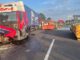FW Helmstedt: Verkehrsunfall mit zwei LKW und Unbekannter Ladung