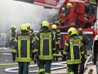 FW-NE: 140 Jahre Neusser Feuerwehr