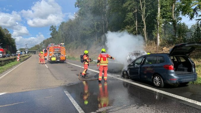 FW-Velbert: Paralleleinsätze auf den Autobahnen in Velbert