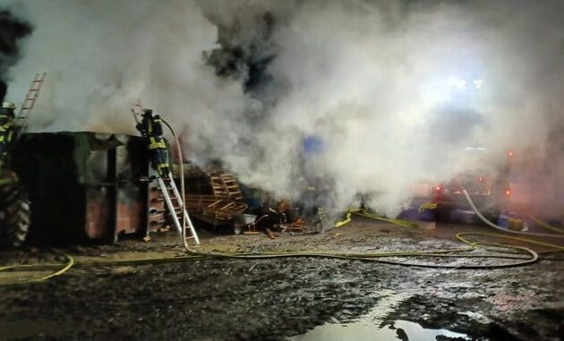 Feuer_2_20211205_01.jpg