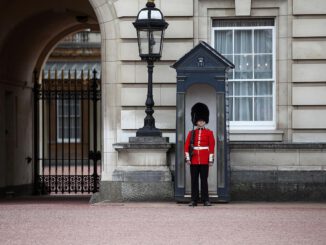 Wache vor dem Buckingham Palace, über dts Nachrichtenagentur