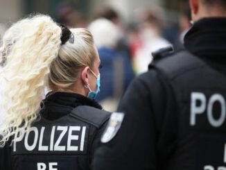 Polizei mit Mundschutz, über dts Nachrichtenagentur