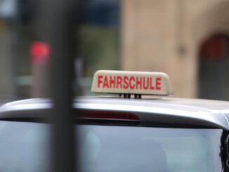 Fahrschule, über dts Nachrichtenagentur