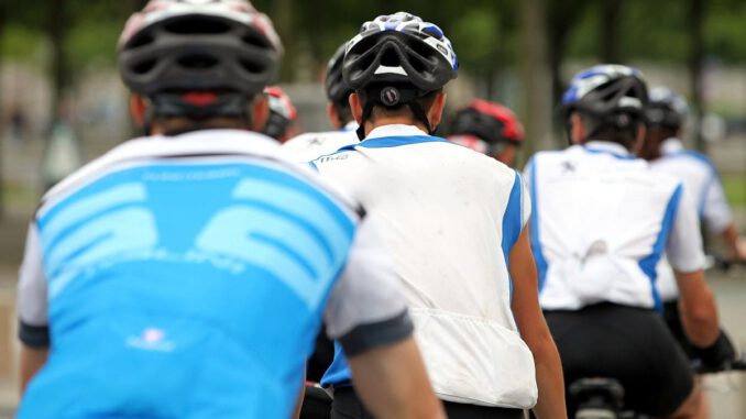 dts_image_6716_iobfmmiqfq_889_1200_840.jpg Rad-Rennfahrer mit Fahrradhelm, über dts Nachrichtenagentur