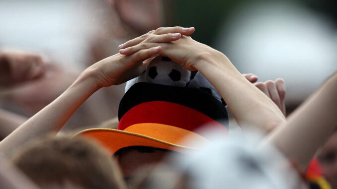 Fußballfan der Deutschen Fußball-Nationalmannschaft, über dts Nachrichtenagentur