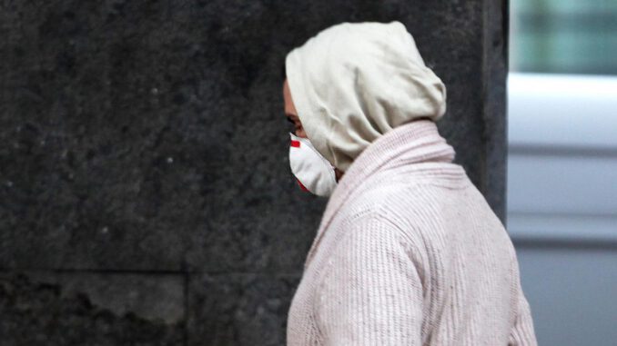 Mann mit Mund-Nasen-Schutz, über dts Nachrichtenagentur