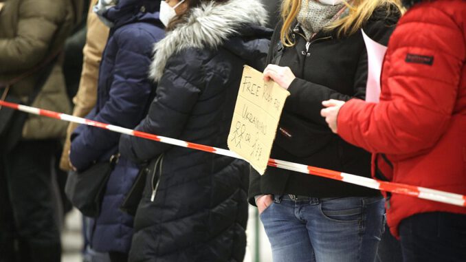Helfer und Gastgeber warten auf Flüchtlinge aus der Ukraine, über dts Nachrichtenagentur