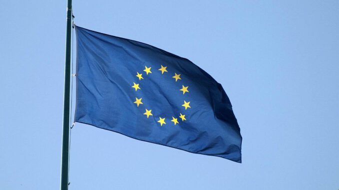 dts_image_3635_irbcmoajeg_889_1200_840.jpg Europaflagge, über dts Nachrichtenagentur