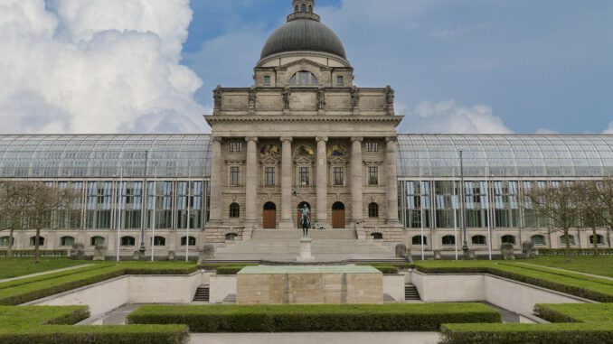 government-building-architecture-567210.jpg