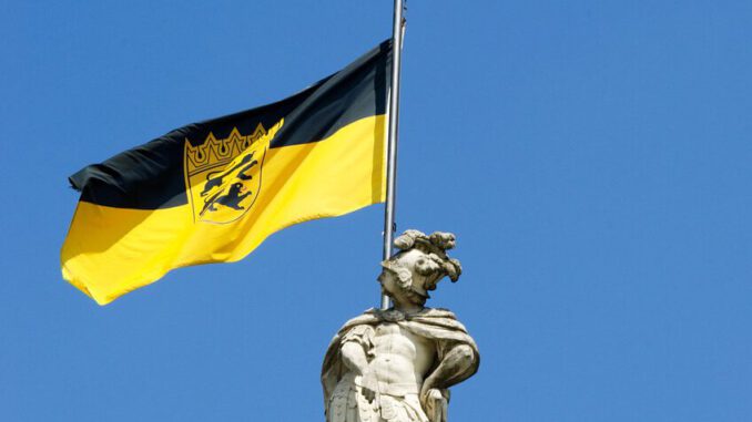 flag-baden-wC3BCrttemberg-statue-3397476-e1597445555440.jpg