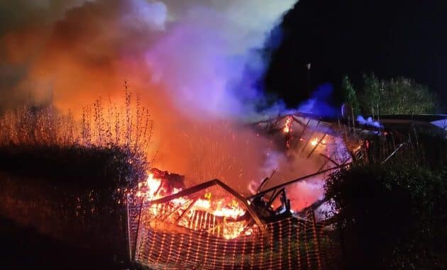 20221212_Feuer_2_Campingplatz_1.jpg