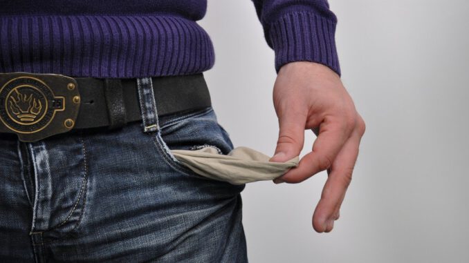 no-money-jeans-money-wallet-4865814.jpg