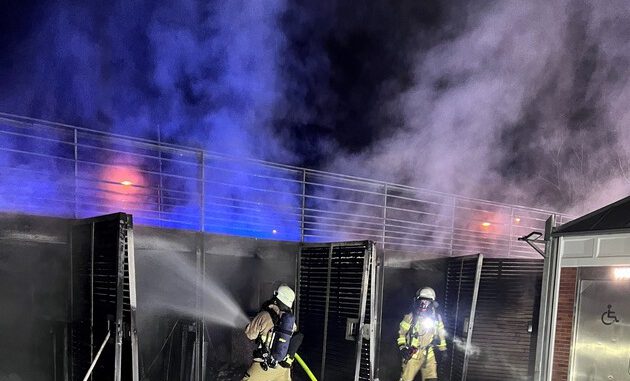 20230223Feuer_Tribuene.jpg