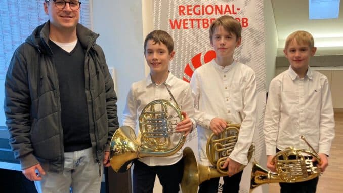 Junge Talente spielen ihr Wettbewerbsprogramm