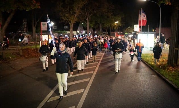 LaternenumzugFFHarksheide3.jpg