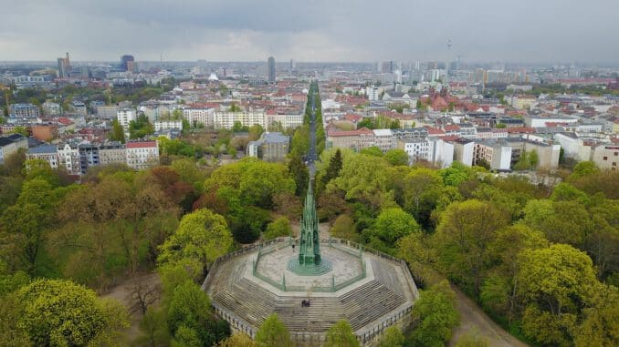 berlin-germany-viktoriapark-2245333.jpg